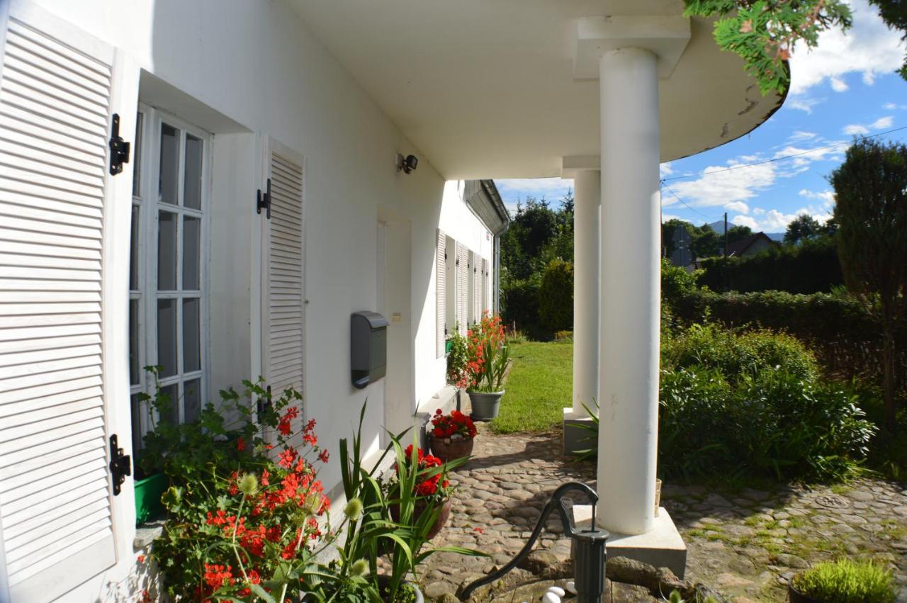 Bialy Dwor Villa Kostrzyca Luaran gambar