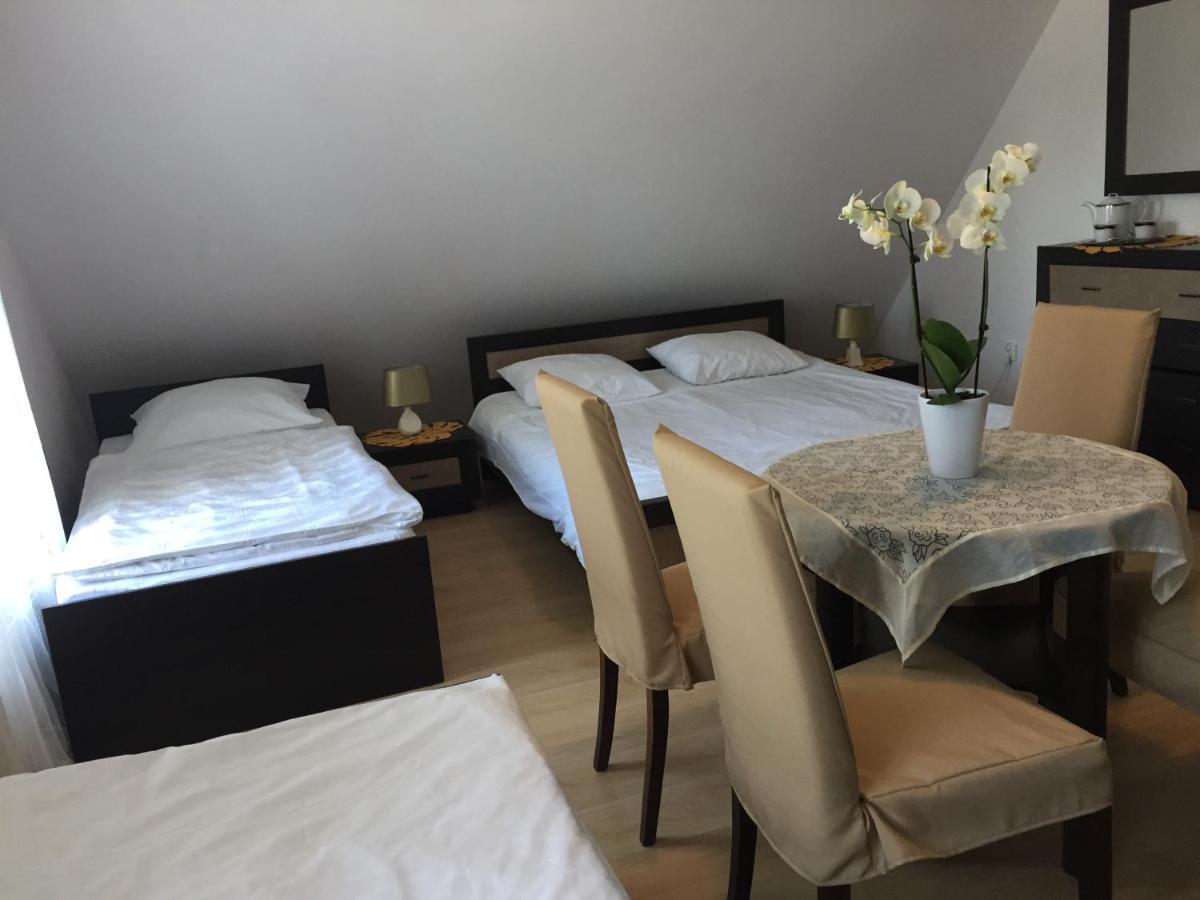 Bialy Dwor Villa Kostrzyca Luaran gambar